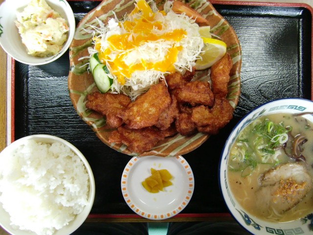 唐揚げ定食 ミニラーメン