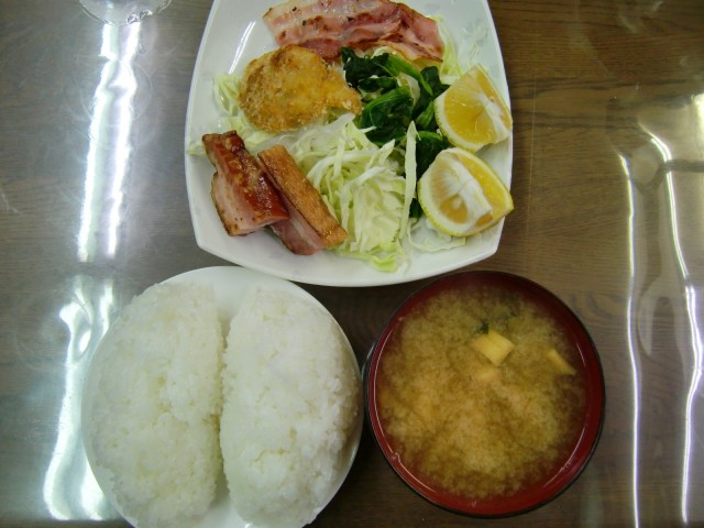 コメショウ　今日のお昼ごはん