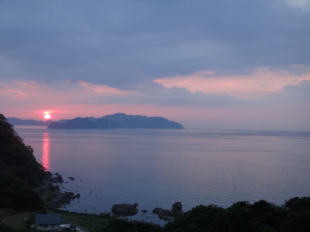 道の駅　さんさん三見　山口県萩市三見　萩・三隅道路　明石パーキング　コメショウ　夕日