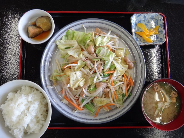 コメショウ　今日のお昼ごはん　鳥取県岩美郡岩美町大岩　 大岩食堂　野菜炒め定食