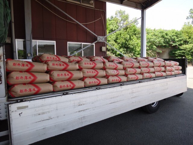 コメショウ 産地特選米 米降ろし 23年産 棚田米コシヒカリ 2等米 兵庫県美方郡新温泉町 コメショウ 産地特選米 米降ろし 23年産 棚田米コシヒカリ 2等米 兵庫県美方郡新温泉町