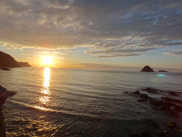 株式会社日食　国道１９１号線　山口県阿武郡阿武町　日本海　夕日