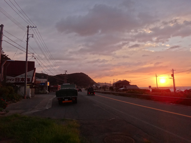 株式会社日食　国道９号線　島根県浜田市西村町　ドライブイン日本海　夕景