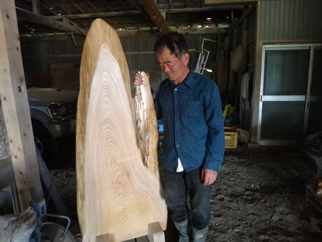 株式会社日食　大分県竹田市小川　田部誠樹さん　欅の木