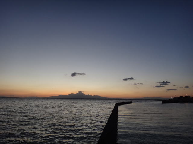 株式会社日食　国道５０１号線　熊本県熊本市西区松尾町　　有明海　島原湾　雲仙　夕景