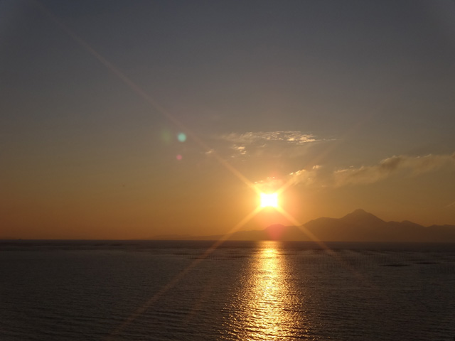 国道５０１号線　熊本県熊本市西区河内町　　有明海　島原半島　雲仙　夕景