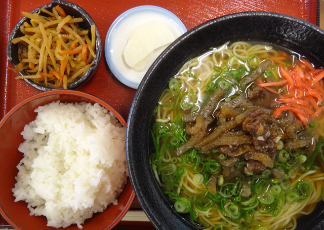 株式会社日食　今日のお昼ごはん　ぼっかけラーメンセット　中国自動車道 下り線　加西サービスエリア　兵庫県加西市