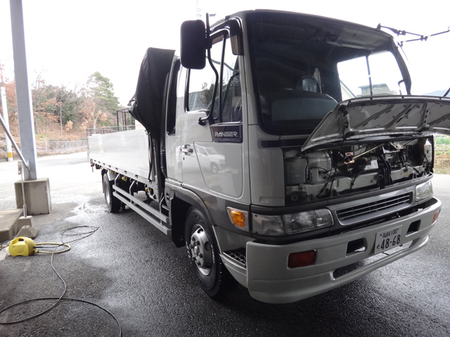 株式会社日食　洗車　日野レンジャー