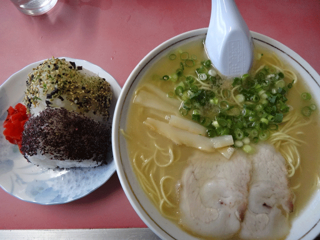 株式会社日食　一九ラーメン 粕屋　 福岡県糟屋郡粕屋町大字大隈今日のお昼ごはん　ラーメン　おにぎり