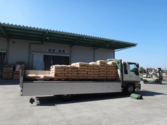 株式会社日食　屑米　焼酎用　納品　熊本県八代市