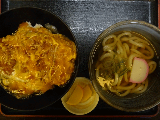 株式会社日食　今日のお昼ごはん　熊本県熊本市西区松尾町　本家　権太樓　日替定食　カツ丼　５５０円