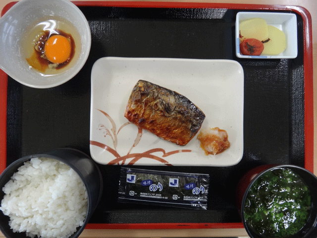 朝定食　４００円　株式会社日食　朝ごはん　道の駅はわい　レストランはわい　鳥取県東伯郡湯梨浜町　国道9号線　青谷羽合道路