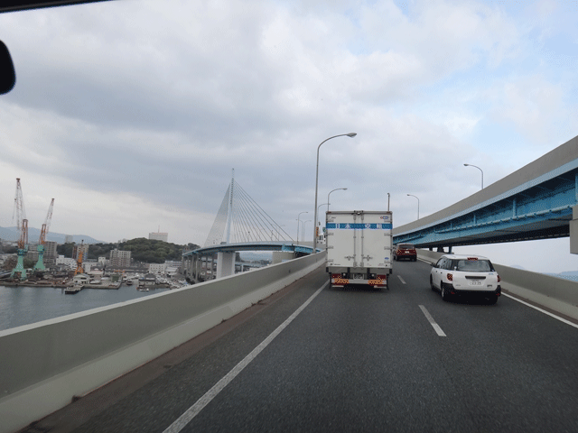 株式会社日食　福岡都市高速道路　荒津大橋　