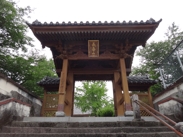 株式会社日食　長寿山 龍泉禅寺　長崎県南島原市西有家町須川　お墓参り