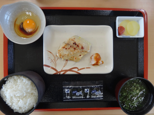 朝定食　４００円　株式会社日食　朝ごはん　道の駅はわい　レストランはわい　鳥取県東伯郡湯梨浜町　国道9号線　青谷羽合道路