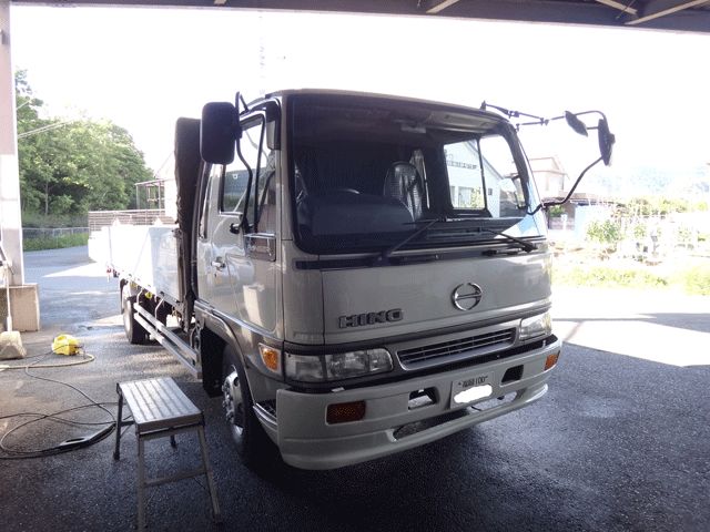 株式会社日食　トラック　日野レンジャー　洗車