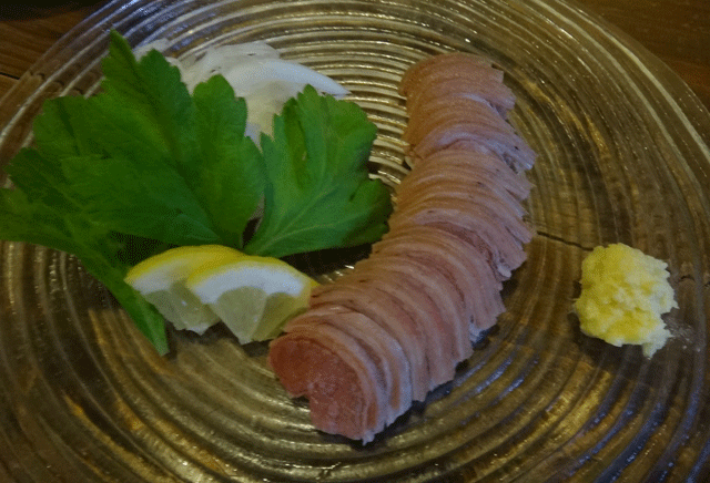 株式会社日食　沖縄県出張　夜ごはん　琉球茶房あしびうなぁ　沖縄県那覇市首里当蔵町　泡盛と琉球料理　山羊刺