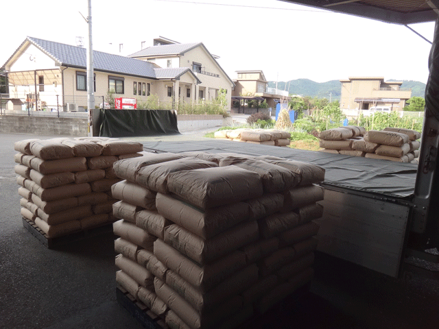 株式会社日食　米降ろし　産地特選米　２５年産　新米イクヒカリ　鹿児島県肝属郡東串良町　大幸農産　中島正幸