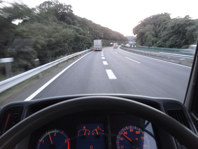 株式会社日食　中国道　山口県下関市　登坂車線