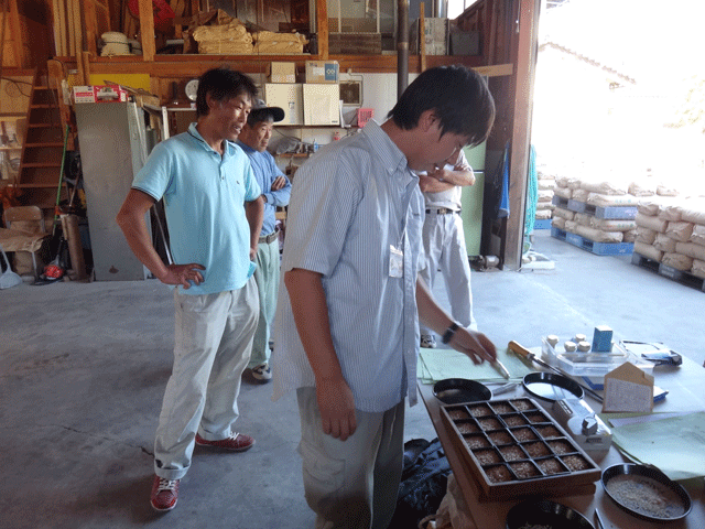 株式会社日食　初検査　２５年産　新米コシヒカリ　島根県鹿足郡吉賀町　注連川の糧　特選吉賀米倶楽部