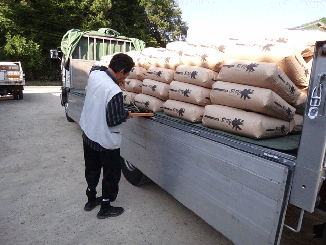 株式会社日食　加瀬部社長　米検査　株式会社ファーム木精　島根県飯石郡飯南町頓原