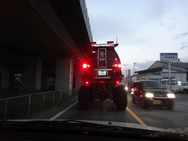 株式会社日食　三菱デリカ？