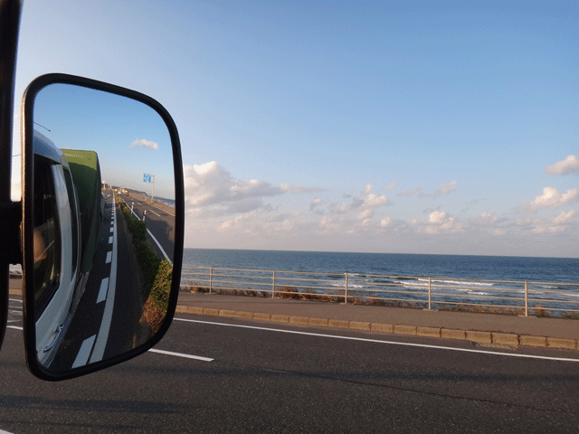 株式会社日食　国道９号線　鳥取県鳥取市気高町浜村　浜村温泉海水浴場