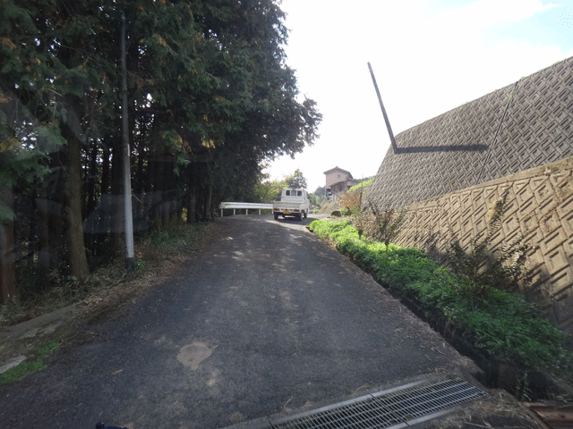 株式会社日食　米積み　大分県杵築市山香町野原