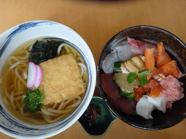 株式会社日食　今日のお昼ごはん　御殿寿し　兵庫県美方郡香美町村岡区鹿田　海鮮丼セット　１０００円