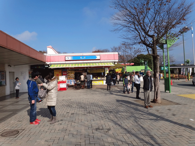 株式会社日食　九州道　上り線　広川ＳＡ　福岡県八女郡広川町　渋滞