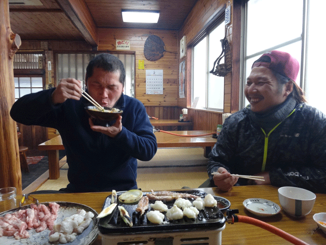 株式会社日食　大分県中津市本耶馬渓町跡田　次郎長　川部精肉店　カツ丼　７００円　井上国宏さん　井上幸宏さん