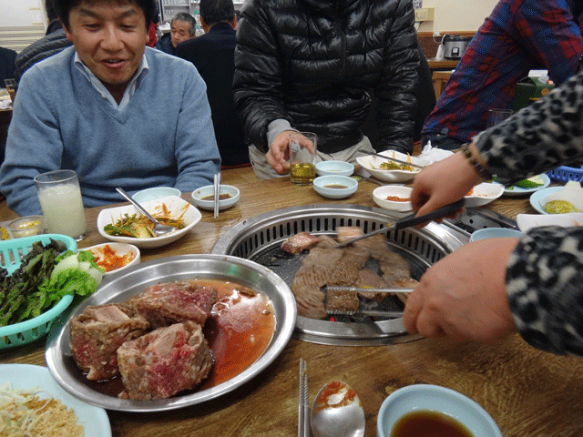 株式会社日食　食材料理研究会　韓国　釜山　夕食　天下壮士カルビ 　釜山市 中区 新倉洞 ２街　味付きカルビ