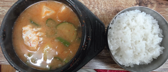 株式会社日食　食材料理研究会　韓国　釜山　夕食　天下壮士カルビ 　釜山市 中区 新倉洞 ２街　豆腐チゲ　ごはん