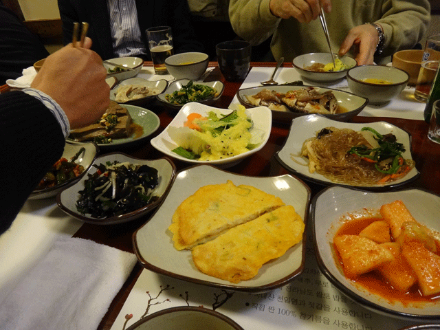 株式会社日食　食材料理研究会　韓国　釜山　国際市場　釜山市中区新昌洞２街　韓国家庭料理　クンチッ