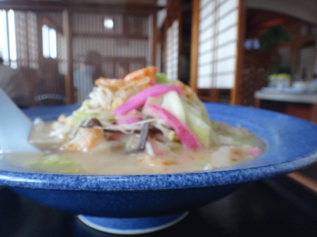 株式会社日食　今日のお昼ごはん　和風れすとらん　ベニス　長崎県南島原市西有家町須川　ちゃんぽん　おにぎり付き　５００円