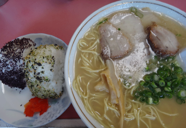 株式会社日食　一九ラーメン 粕屋　 福岡県糟屋郡粕屋町大字大隈今日のお昼ごはん　ラーメン　おにぎり