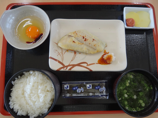 朝定食　４００円　株式会社日食　朝ごはん　道の駅はわい　レストランはわい　鳥取県東伯郡湯梨浜町　国道9号線　青谷羽合道路