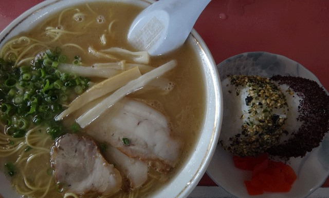 株式会社日食　一九ラーメン 粕屋　 福岡県糟屋郡粕屋町大字大隈今日のお昼ごはん　ラーメン　おにぎり