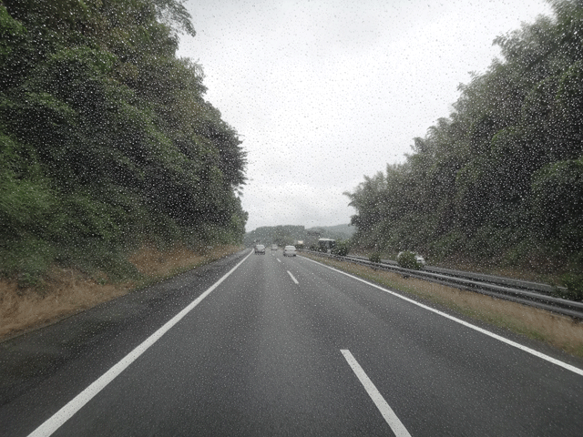 株式会社日食　九州道　菊水ＩＣ付近　熊本県玉名郡和水町　雨