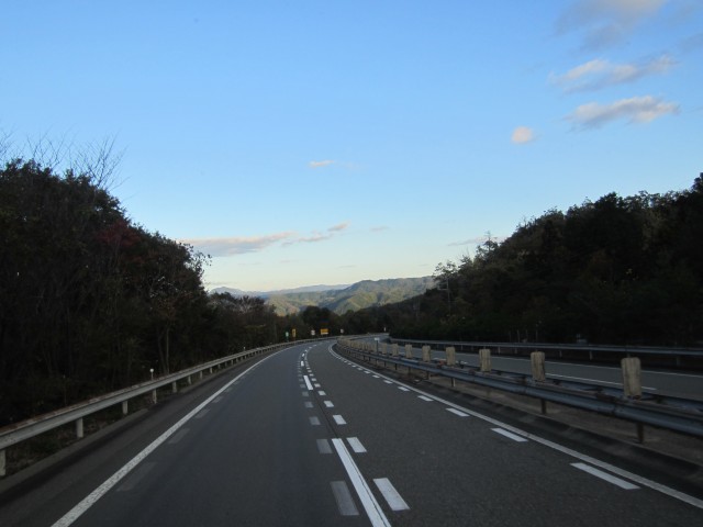 中国道　上り線　荷降峠　コメショウ