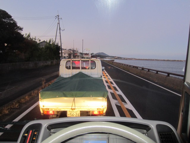 国道９号線　島根県松江市宍道町　宍道湖　事故渋滞　コメショウ