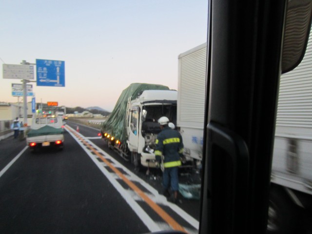 国道９号線　島根県松江市宍道町　宍道湖　事故渋滞　コメショウ