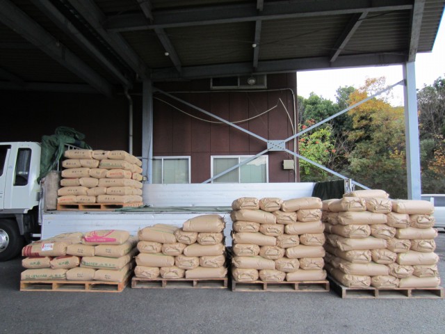 コメショウ　米降ろし　大分県本耶馬渓町　あきさやか　屑米　焼酎用