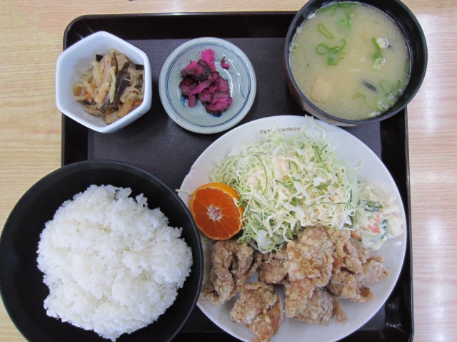 コメショウ　今日のお昼ごはん　国道２号線　山口県宇部市　つるや食堂　唐揚げ定食