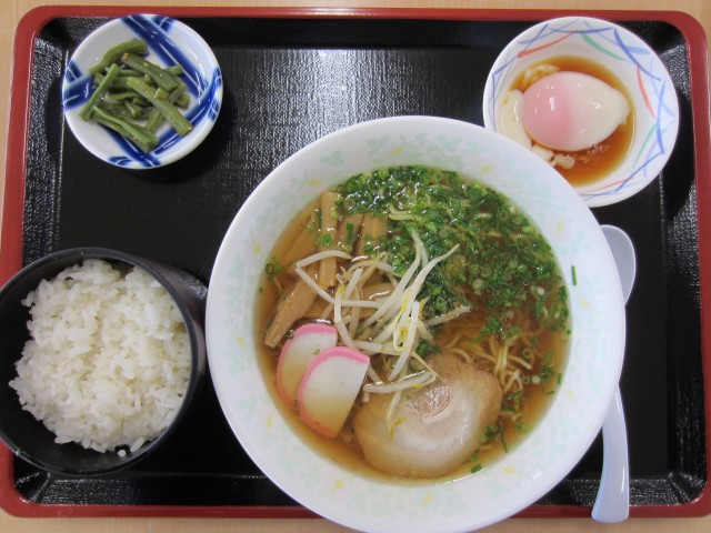 道の駅はわい　レストランはわい　牛骨ラーメン　コメショウ　今日のお昼ごはん