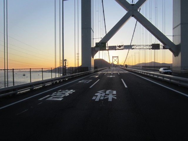 コメショウ　関門橋