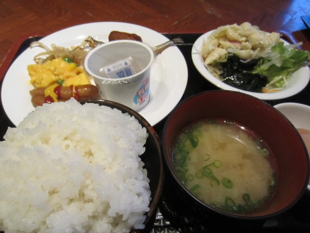 鹿児島市　サンデイズイン鹿児島　朝食バイキング　コメショウ