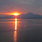 コメショウ　国道５０１号線　熊本県熊本市松尾町　有明海と島原半島・雲仙　夕日