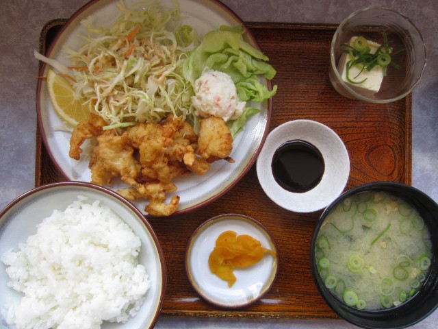 コメショウ　今日のお昼ごはん　中国道　王司パーキングエリア　下り線　長州鶏の天ぷら定食