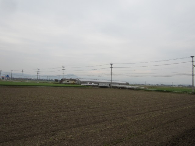 Ｈ２４　４／１０　熊本県熊本市東区画図町　田んぼの風景　コメショウ